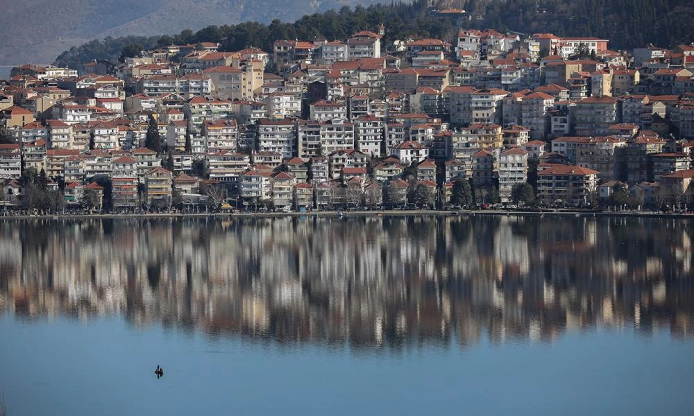 Καστοριά: «Θύελλα» με σεξουαλική παρενόχληση σε δύο μαθήτριες – Η κίνηση ματ με το κινητό τηλέφωνο